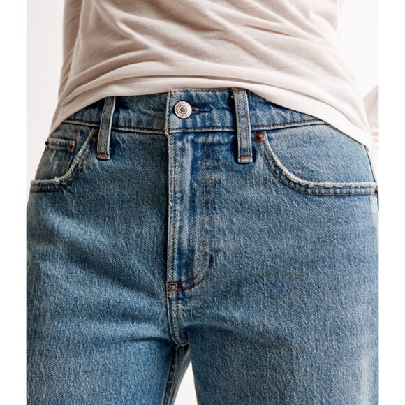 Abercrombie Vintage Comfort Stretch Low Rise Baggy Jean in Medium Destroy - Picture 2 of 10